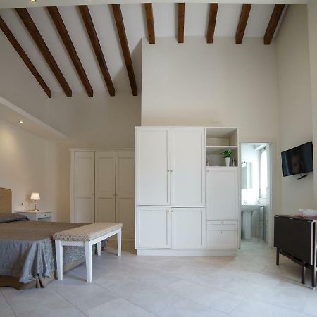 Marina Di Savoca Apartment Santa Teresa Di Riva Bagian luar foto